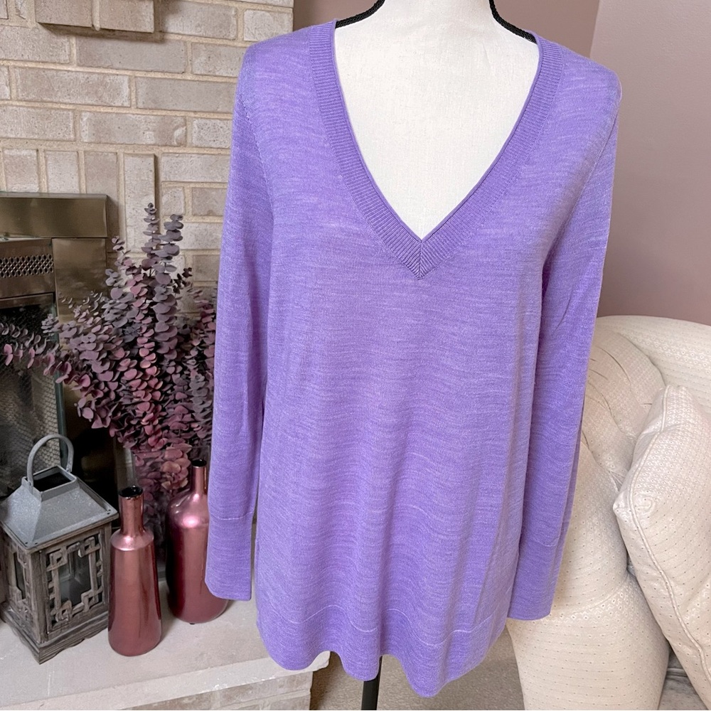 HALOGEN V-Neck Sweater - Purple